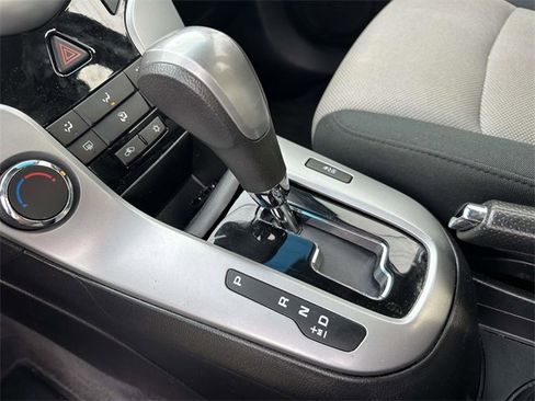 Used 2012 Chevrolet Cruze LS w/ Connectivity Package image 28