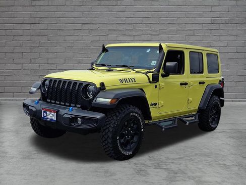 Used 2023 Jeep Wrangler Unlimited w/ Cold Weather Group AWD/4WD image 6