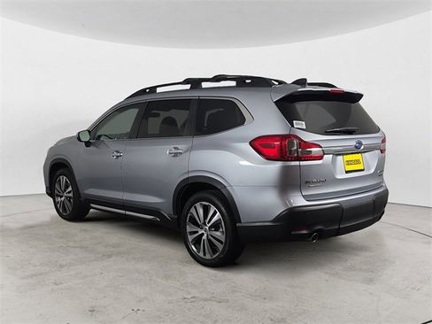Used 2022 Subaru Ascent Touring image 3