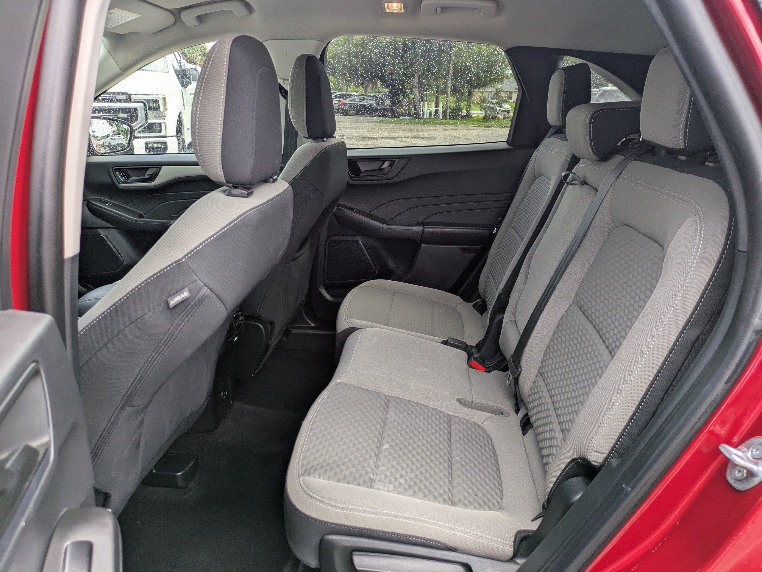 Used 2022 Ford Escape SE w/ SE Sport Appearance Package FWD image 12