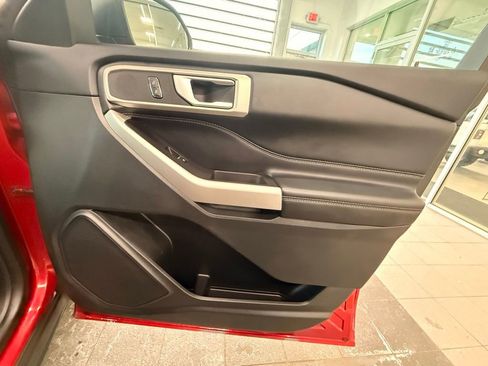 Used 2023 Ford Explorer XLT w/ Equipment Group 202A image 41