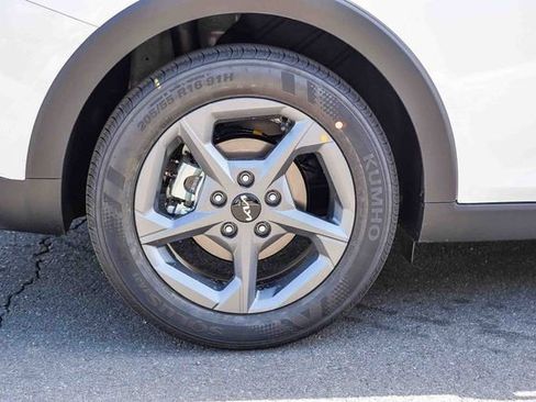 New 2026 Kia K4 LXS image 9