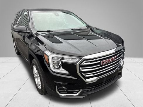 Used 2024 GMC Terrain SLE AWD/4WD image 12