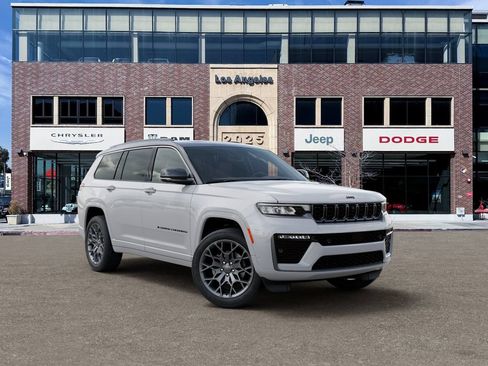 New 2026 Jeep Grand Cherokee L Summit w/ Obsidian Package AWD/4WD image 5