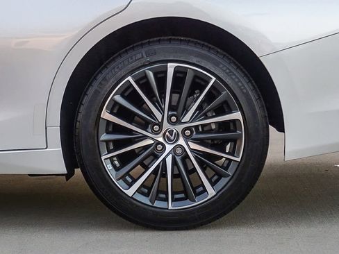 Certified 2023 Lexus ES 250 w/ Premium Package image 10