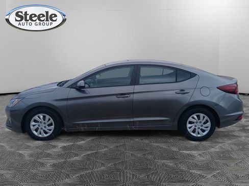 Used 2020 Hyundai Elantra SE w/ Cargo Package (C1) image 2