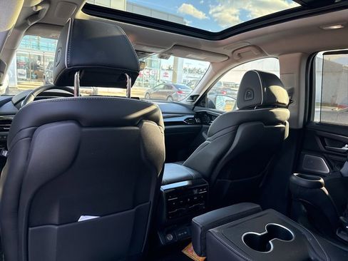 Used 2025 Acura MDX SH-AWD w/ Advance Package image 9