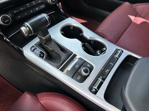 Used 2018 Kia Stinger GT1 image 31