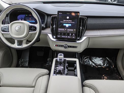 New 2026 Volvo XC90 T8 Ultra w/ Protection Package Premier AWD/4WD image 15