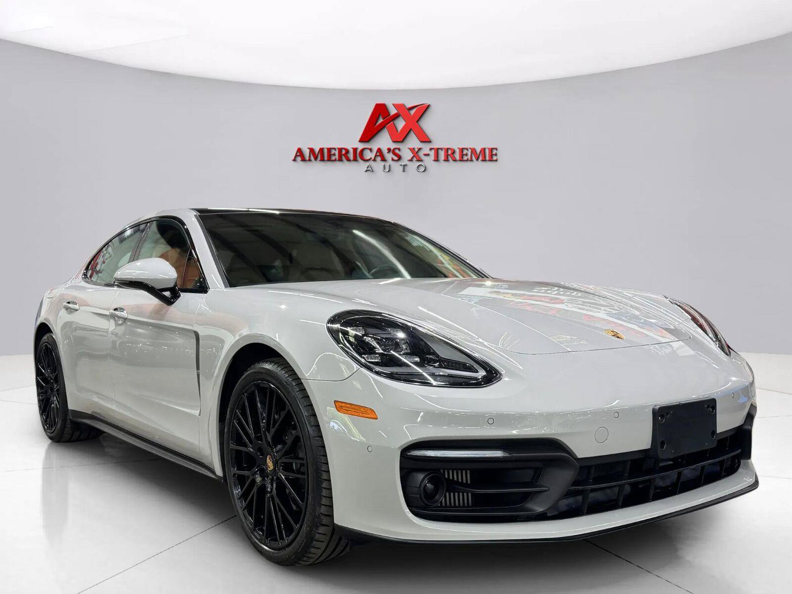 Used 2023 Porsche Panamera 4 Platinum Edition AWD/4WD image 8