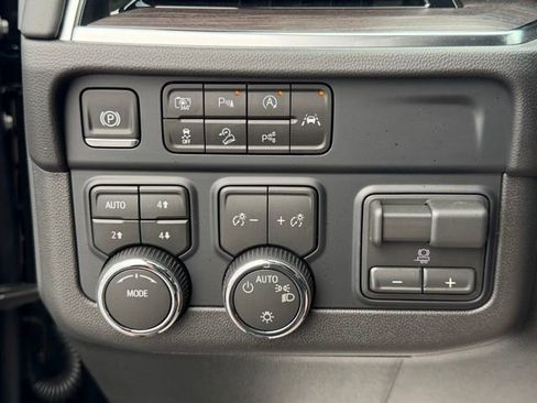 New 2026 Chevrolet Suburban LS w/ Max Trailering Package AWD/4WD image 6
