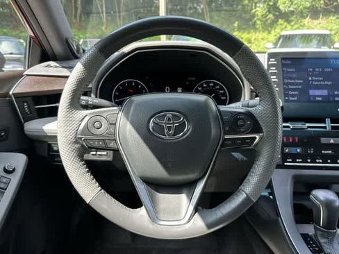 Used 2022 Toyota Avalon Limited w/ Advanced Safety Package FWD image 8