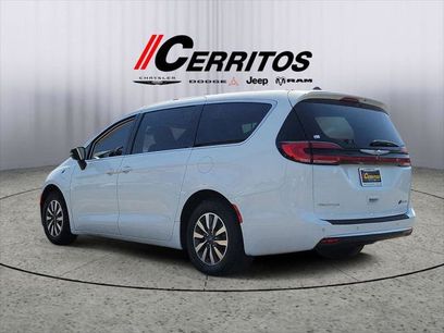 Certified 2024 Chrysler Pacifica Limited