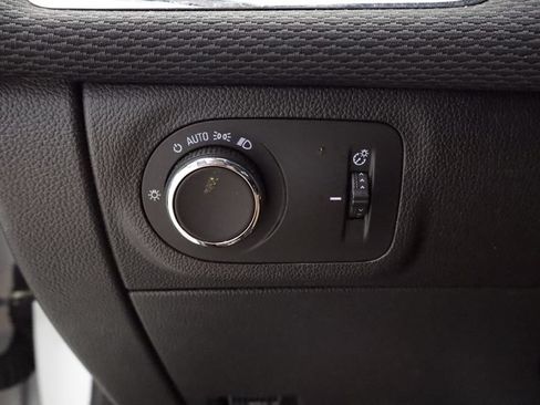 Used 2016 Chevrolet Cruze LT w/ Convenience Package FWD image 17