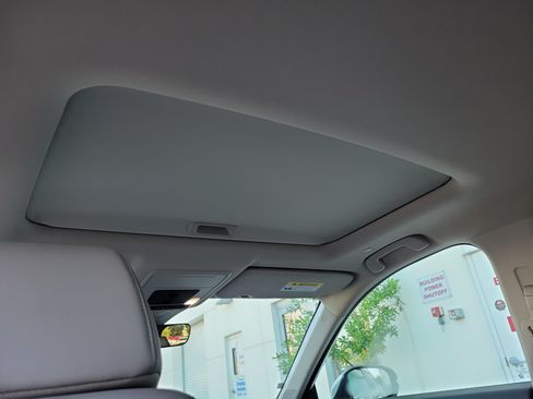 Used 2024 Honda CR-V EX-L image 17