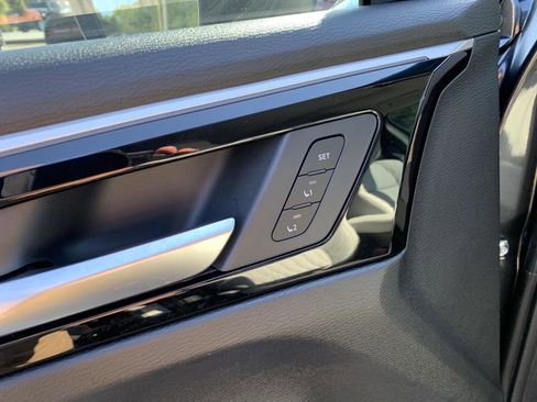 New 2025 Mitsubishi Outlander SEL image 9