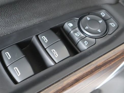 Used 2020 Chevrolet Silverado 3500 High Country w/ Technology Package image 17