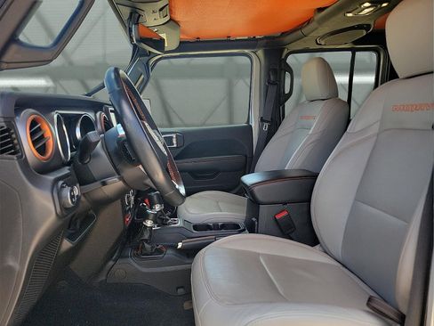 Used 2023 Jeep Gladiator Mojave w/ Cold Weather Group AWD/4WD image 11