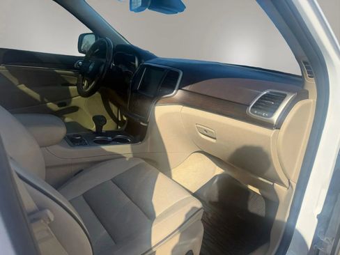 Used 2014 Jeep Grand Cherokee Overland w/ Advanced Technology Group image 46