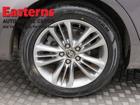 Used 2016 Toyota Camry SE FWD image 29