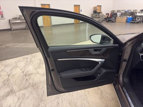 Used 2022 Audi A6 3.0T allroad Prestige image 11