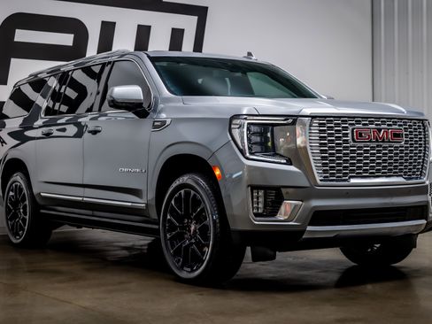 Used 2024 GMC Yukon XL Denali w/ Max Trailering Package image 24