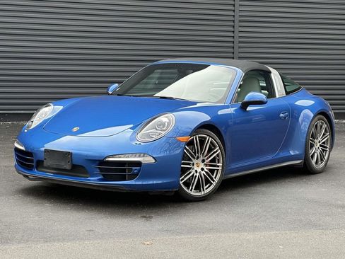 Used 2015 Porsche 911 Targa 4S image 1