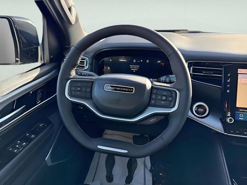 New 2026 Jeep Grand Wagoneer Limited w/ Convenience Group I AWD/4WD image 36
