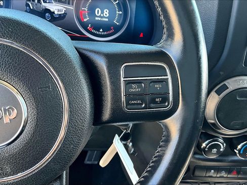Used 2015 Jeep Wrangler Unlimited Sport w/ Quick Order Package 24S AWD/4WD image 23