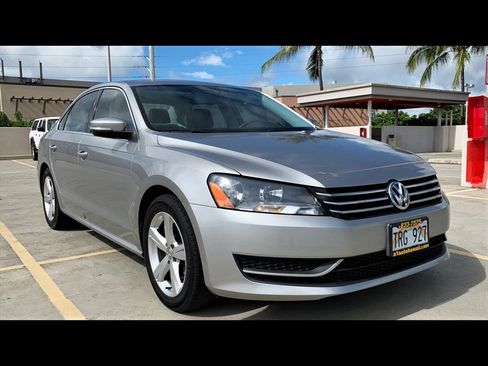 Used 2013 Volkswagen Passat 2.5 SE FWD image 3