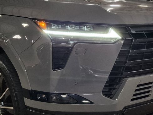 Used 2024 Lexus GX 550 w/ Accessory Package (Z1) image 13