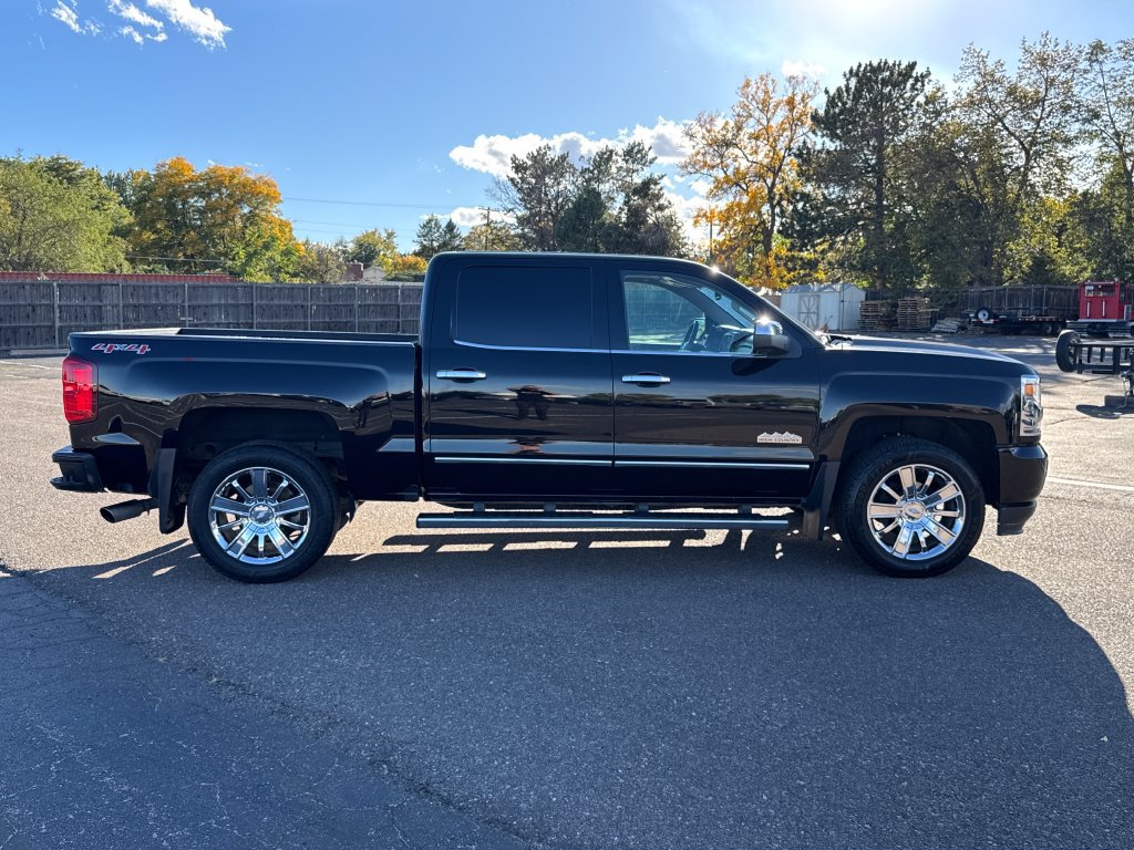 Used 2016 Chevrolet Silverado 1500 High Country w/ High Country Premium Package AWD/4WD image 6