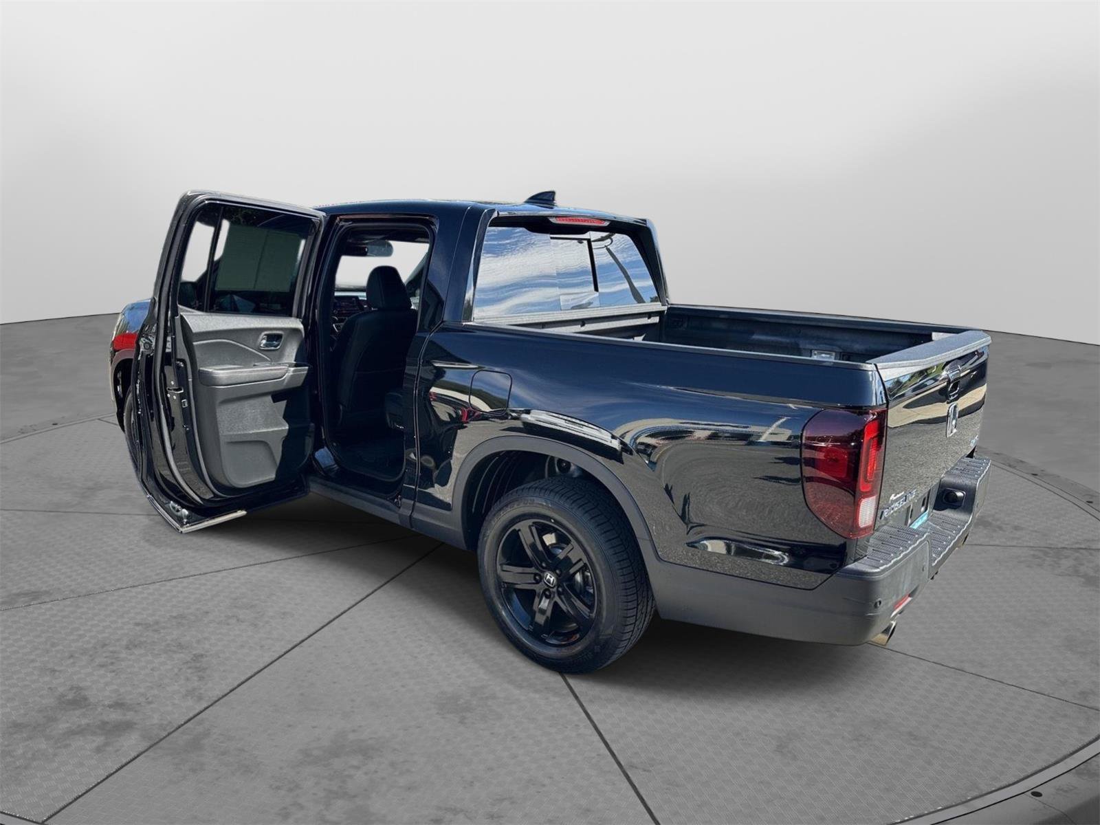 Certified 2023 Honda Ridgeline Black Edition image 35