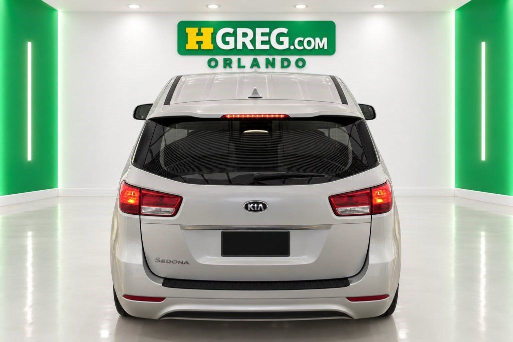 Used 2018 Kia Sedona L FWD image 8