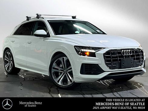 Used 2022 Audi Q8 Prestige image 1