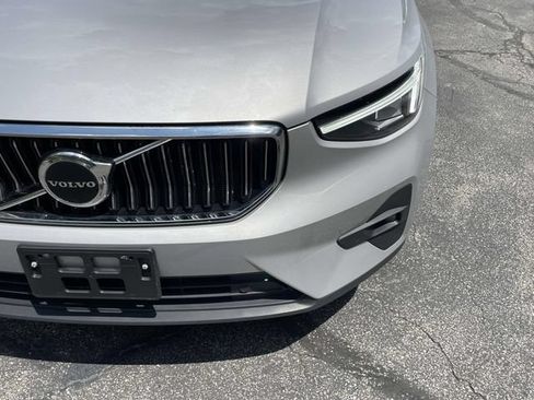 Used 2023 Volvo XC40 B5 Plus w/ Protection Package Premier AWD/4WD image 7