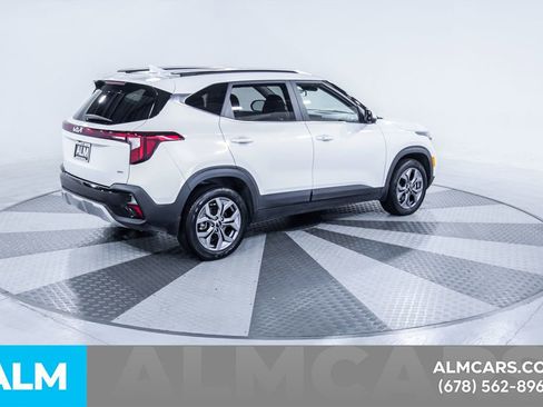 Used 2024 Kia Seltos S image 11