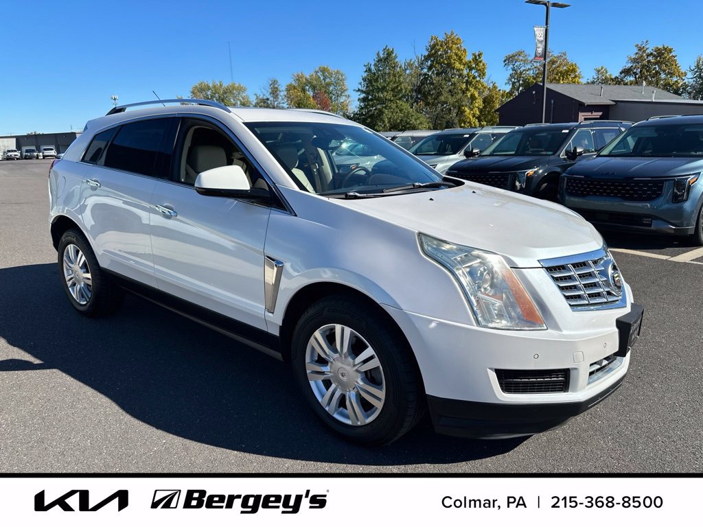 Used 2015 Cadillac SRX Luxury w/ Driver Awareness Package FWD image 5