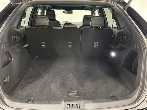 Used 2023 Ford Edge ST-Line image 5