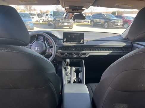 Certified 2025 Honda Accord LX image 13