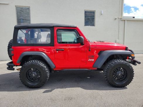 Used 2018 Jeep Wrangler Sport AWD/4WD image 8