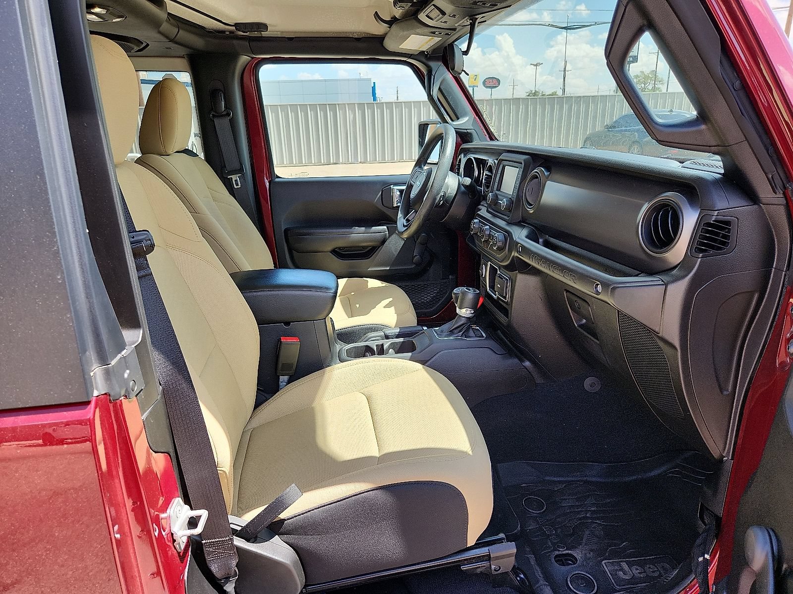 Used 2021 Jeep Wrangler Sport AWD/4WD image 7