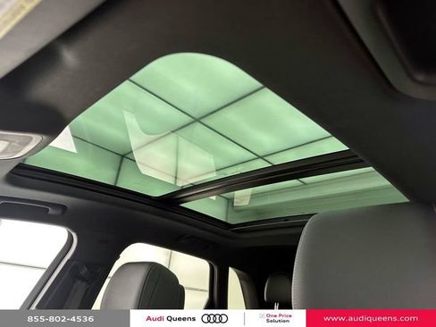 Used 2025 Audi Q3 2.0T Premium w/ Convenience Package AWD/4WD image 23
