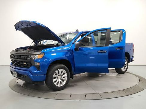 Used 2023 Chevrolet Silverado 1500 Custom AWD/4WD image 11