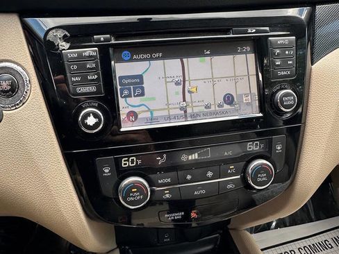 Used 2016 Nissan Rogue SL FWD image 15