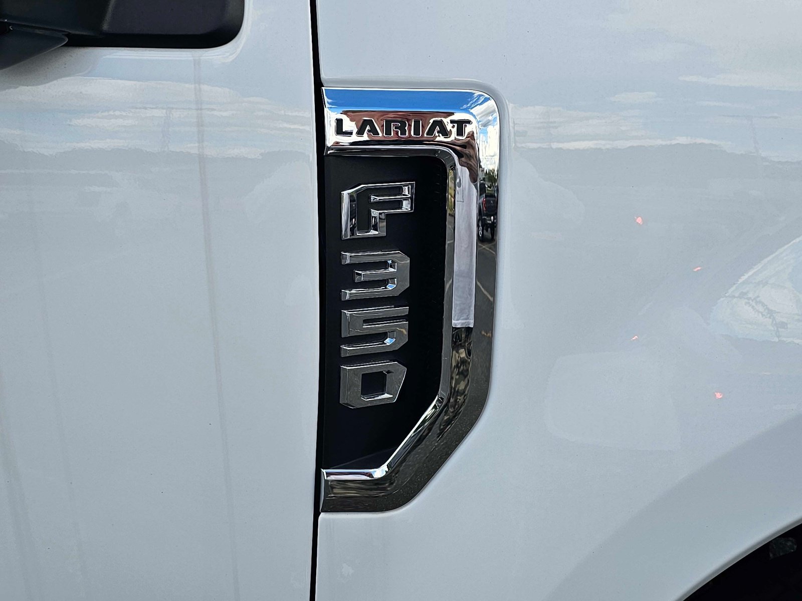Used 2022 Ford F350 Lariat w/ Lariat Value Package AWD/4WD image 12