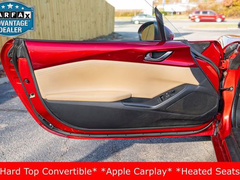 Used 2019 MAZDA MX-5 Miata RF Grand Touring image 14