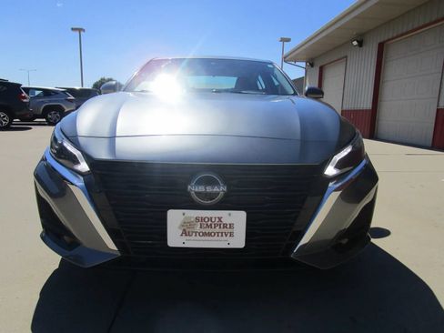 Used 2023 Nissan Altima 2.5 SL AWD/4WD image 4