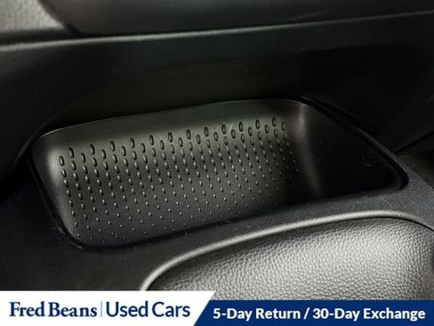 Used 2021 Toyota Corolla LE image 13