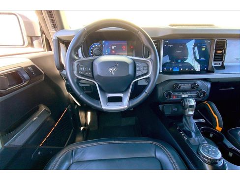 Used 2022 Ford Bronco Badlands w/ Sasquatch Package image 5